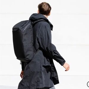 Men’s Lo & Sons back pack.  NWT